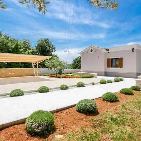 Villa Tara *