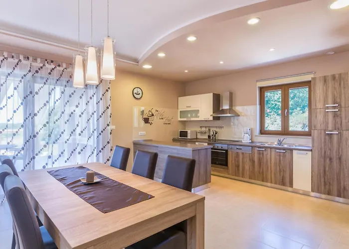 Tara Villa
