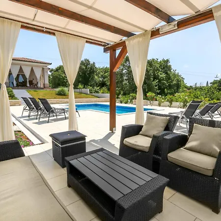 Tara Villa